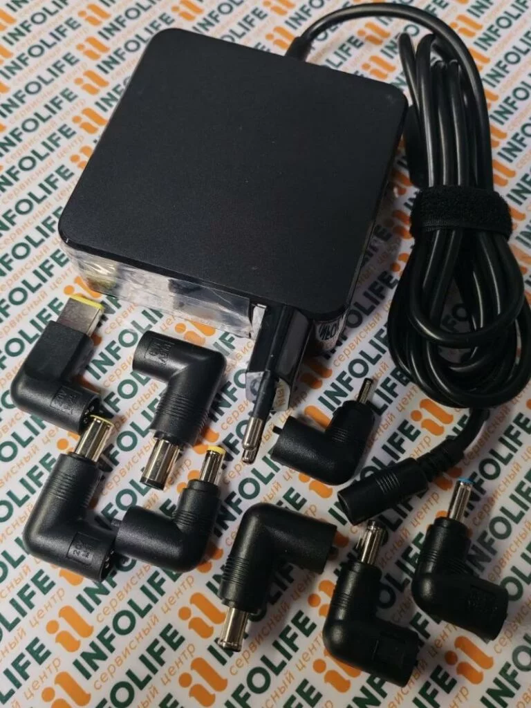 Блок питания для ноутбука универсальный 15-20V, 6A, 90W (8 насадок)